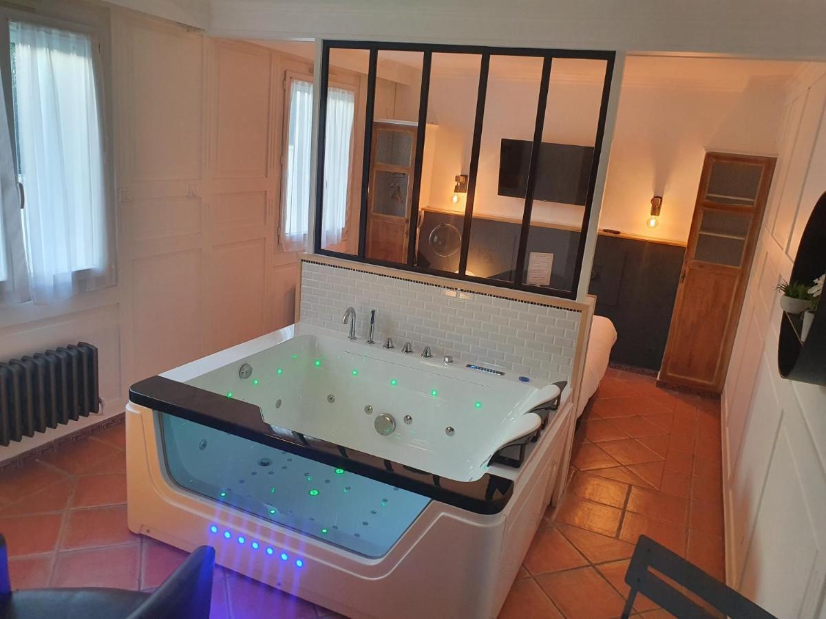 The Originals Boutique, Clair Hotel, Martigues Esterno foto
