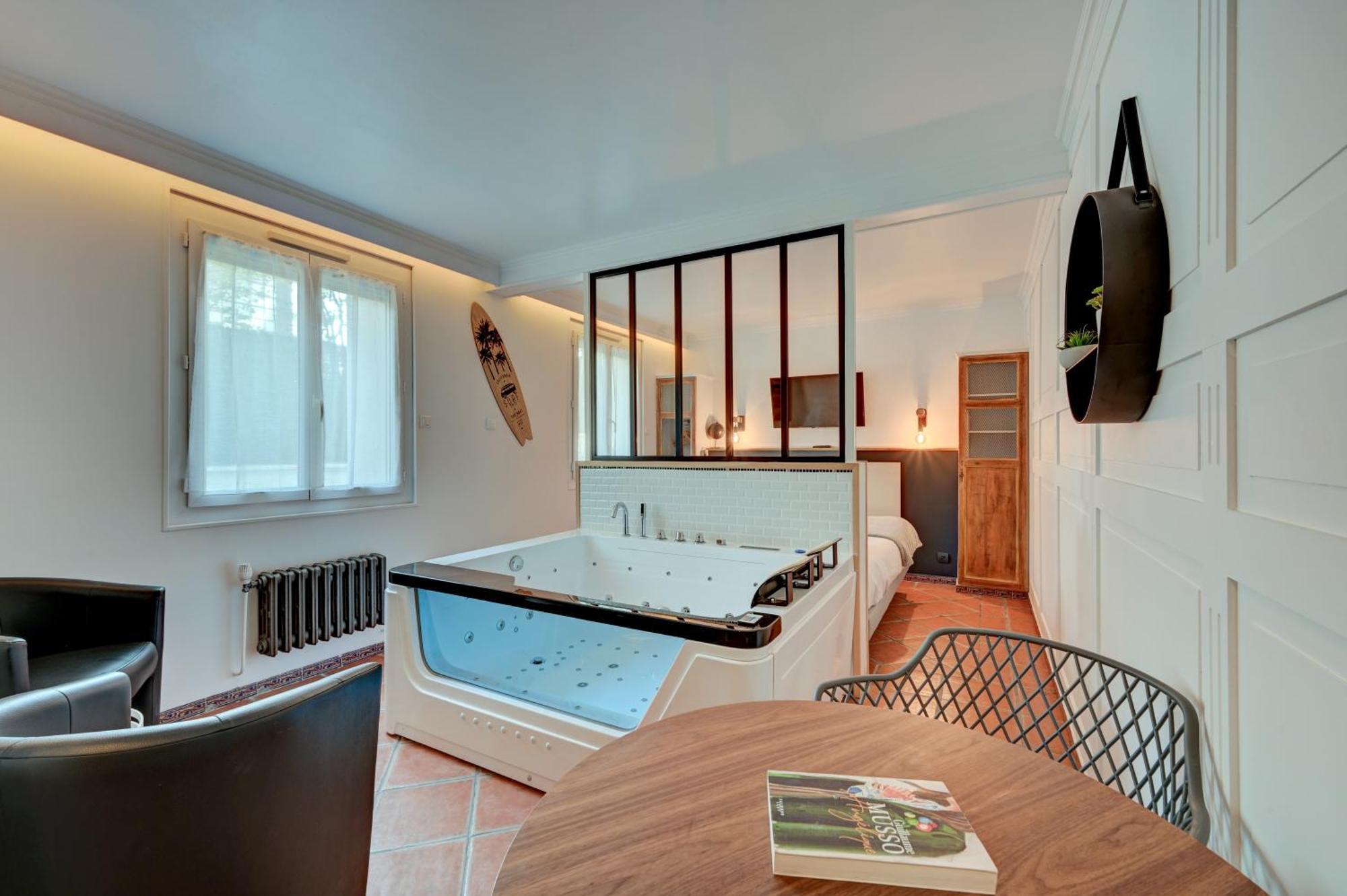 The Originals Boutique, Clair Hotel, Martigues Esterno foto